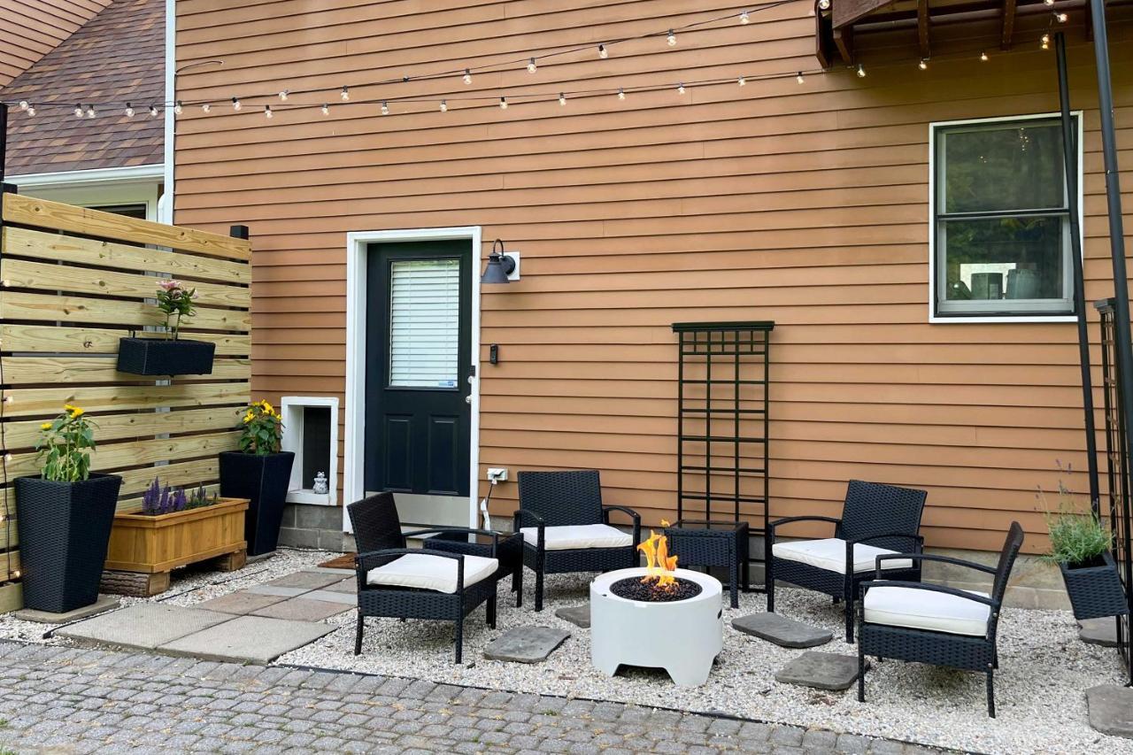 Stylish Studio With Fireplace About 3 Mi From Dtwn! Саратога Спрингс Екстериор снимка